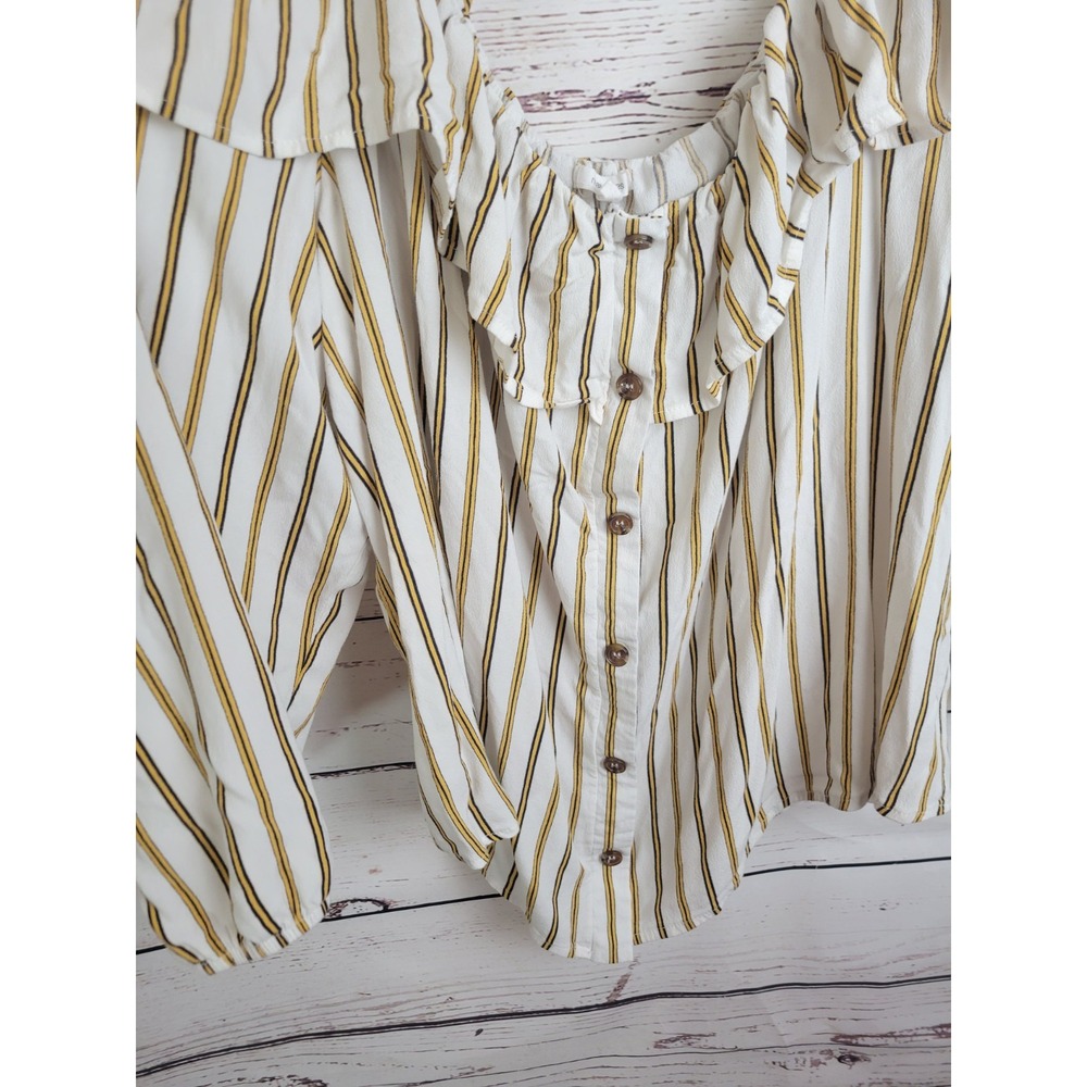 Maurices Cold Shoulder Blouse Boho Ruffle Striped Button Top White Plus Sz 3 - Picture 7 of 11